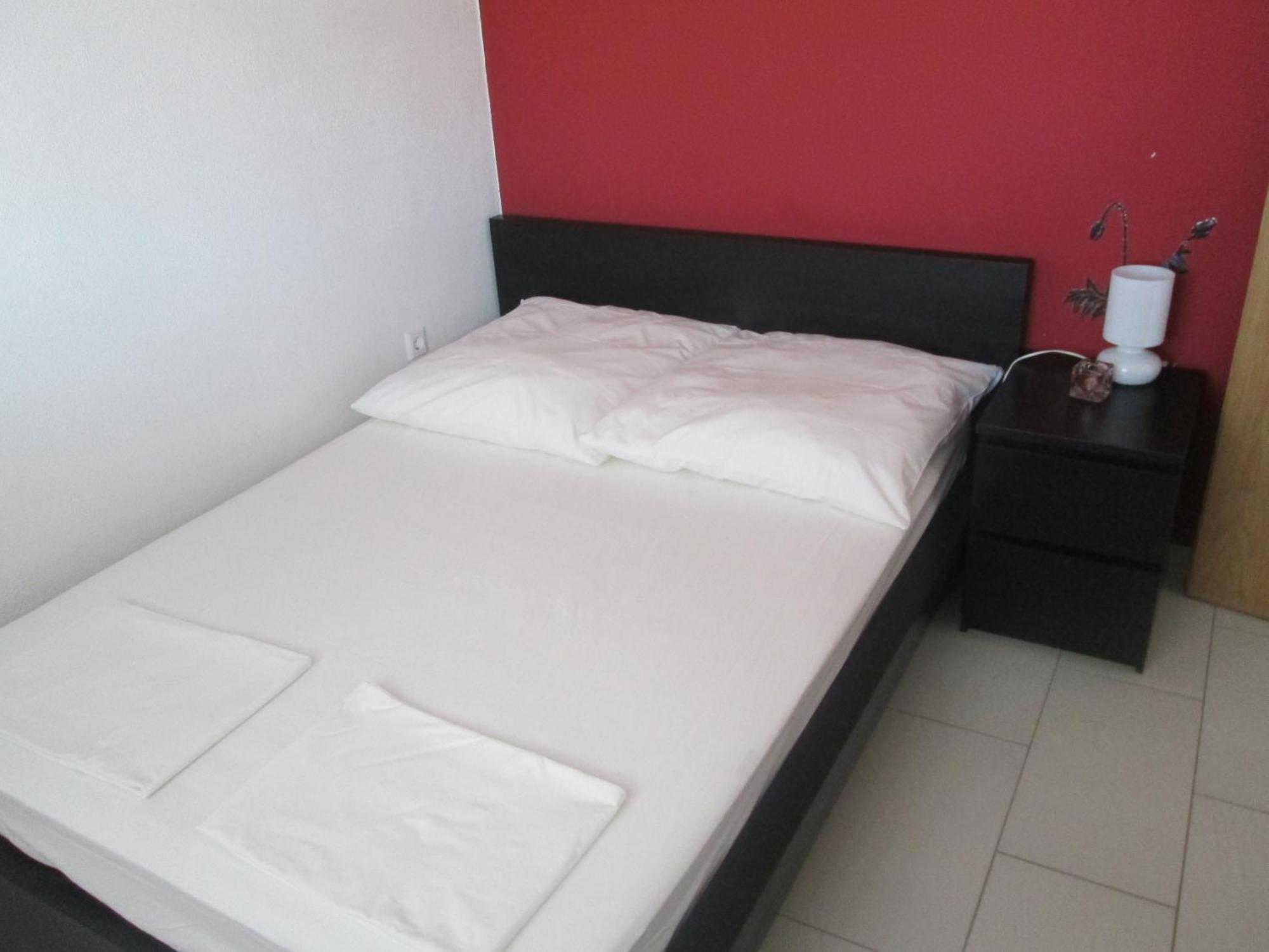 Apartmani Dragicevic Vir Buitenkant foto